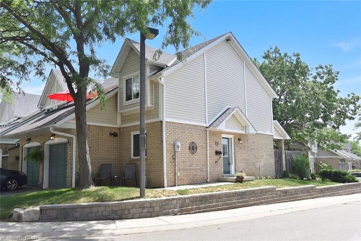 Property Photo: 2530 Northampton Boulevard 77 ON L7M 4B4