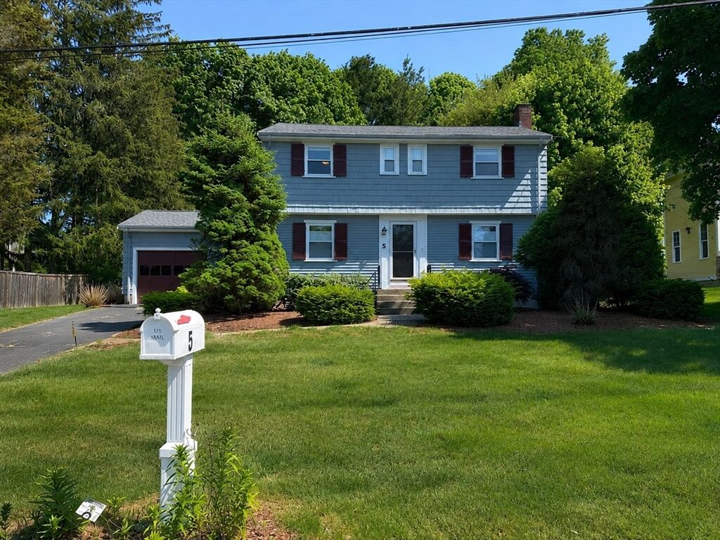 Property Photo:  5 Park St  MA 02421 