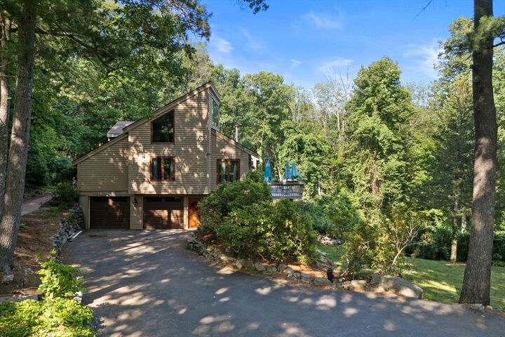 Property Photo: 7 Hilltop Ln MA 01701