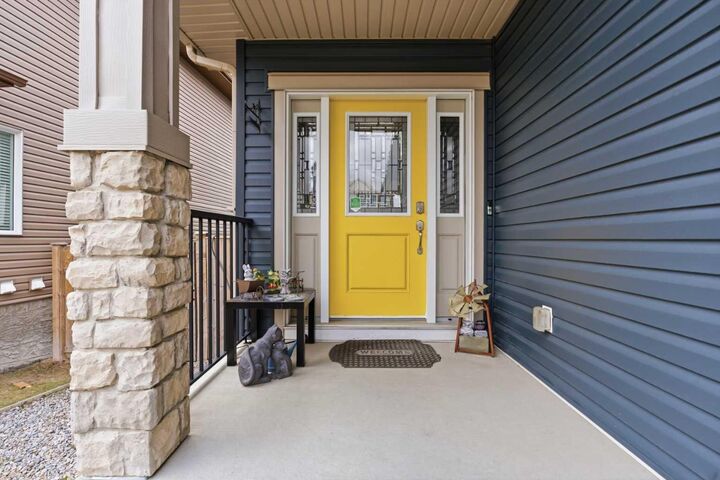 Property Photo:  2620 Ravenslea Gardens SE  AB T4A 0T2 