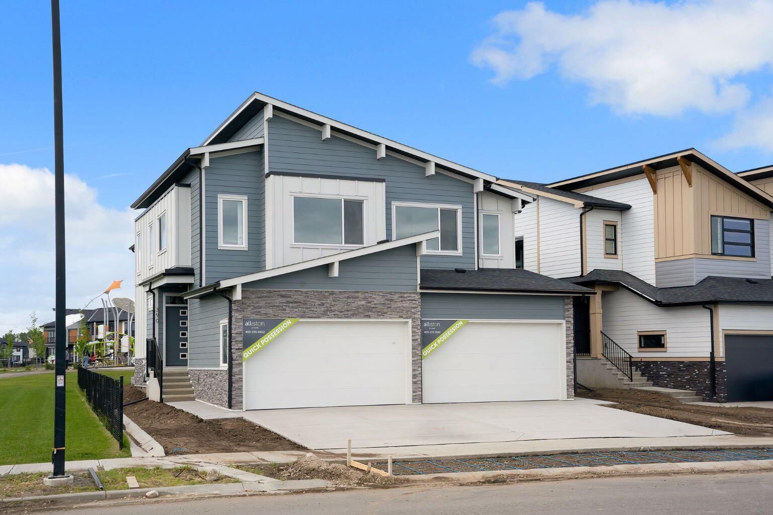 Property Photo:  390 South Shore Drive  AB T1X 2Y6 