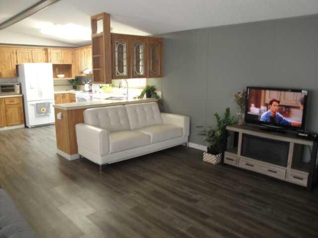 Property Photo:  3014 29th Street S  AB T1K 6S7 