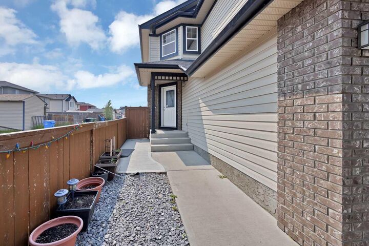 Property Photo:  283 Taralake Landing NE  AB T3J 0E9 