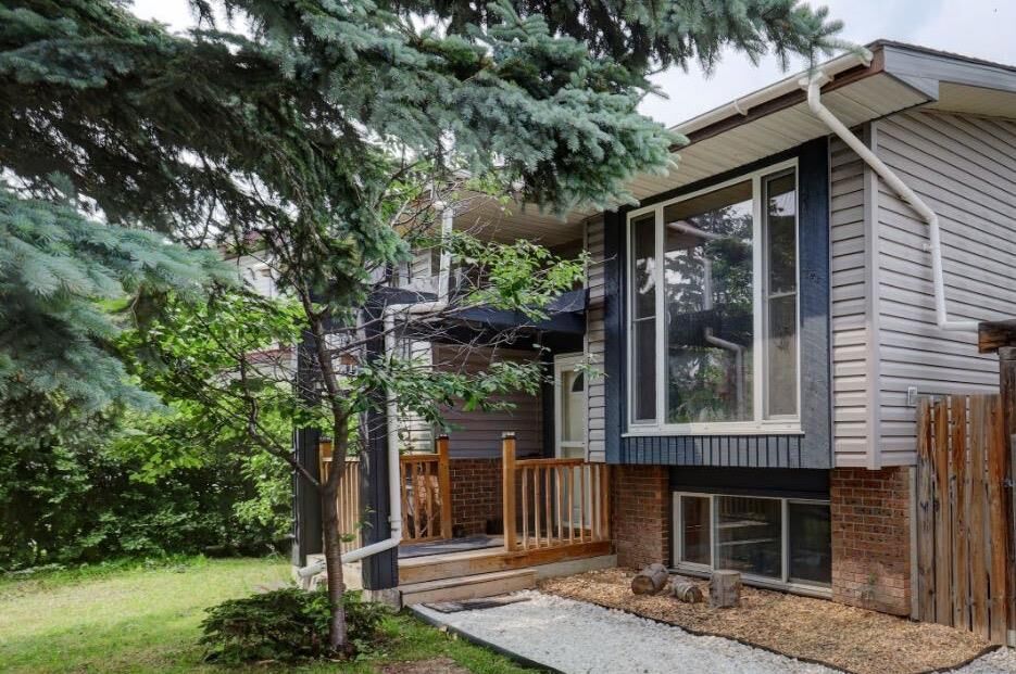 Property Photo: 128 Pineland Place NE AB T1Y 3K2