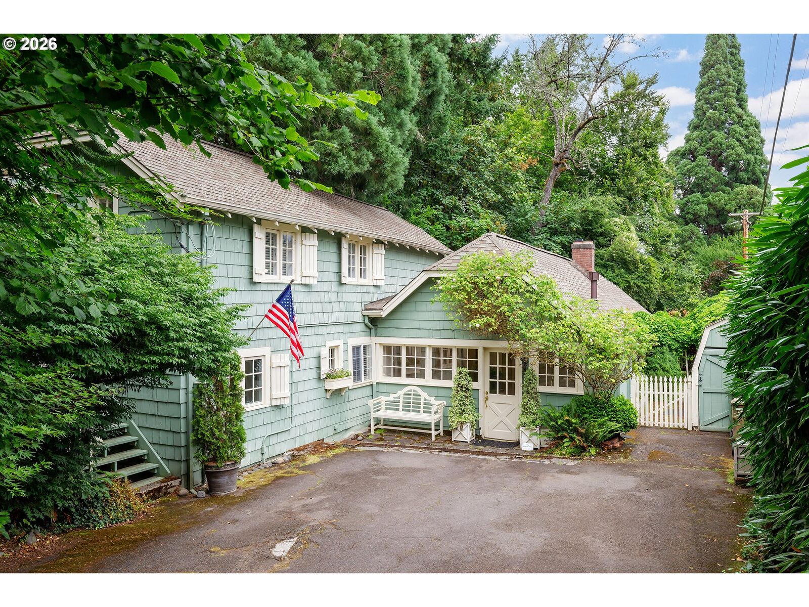 Property Photo:  2805 Glenmorrie Dr  OR 97034 