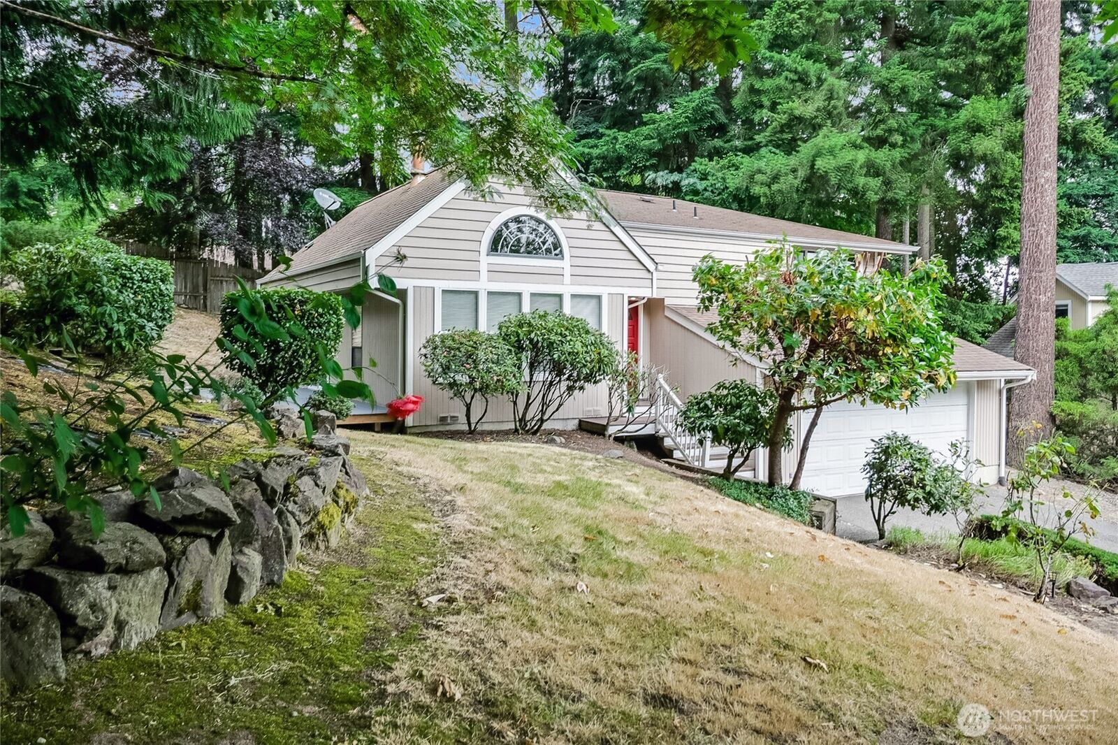 Property Photo:  9810  116th Place NE  WA 98033 