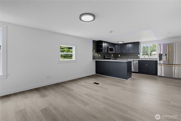 Property Photo: 31108 3rd Avenue 117 WA 98010