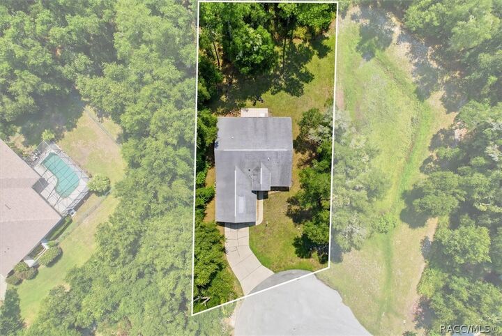 Property Photo: 18860 SW 99th Street FL 34432