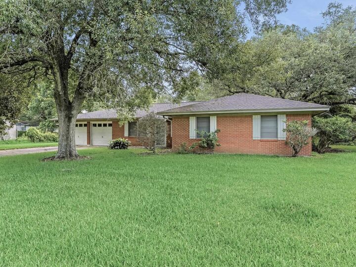 Property Photo: 2020 35th TX 77630