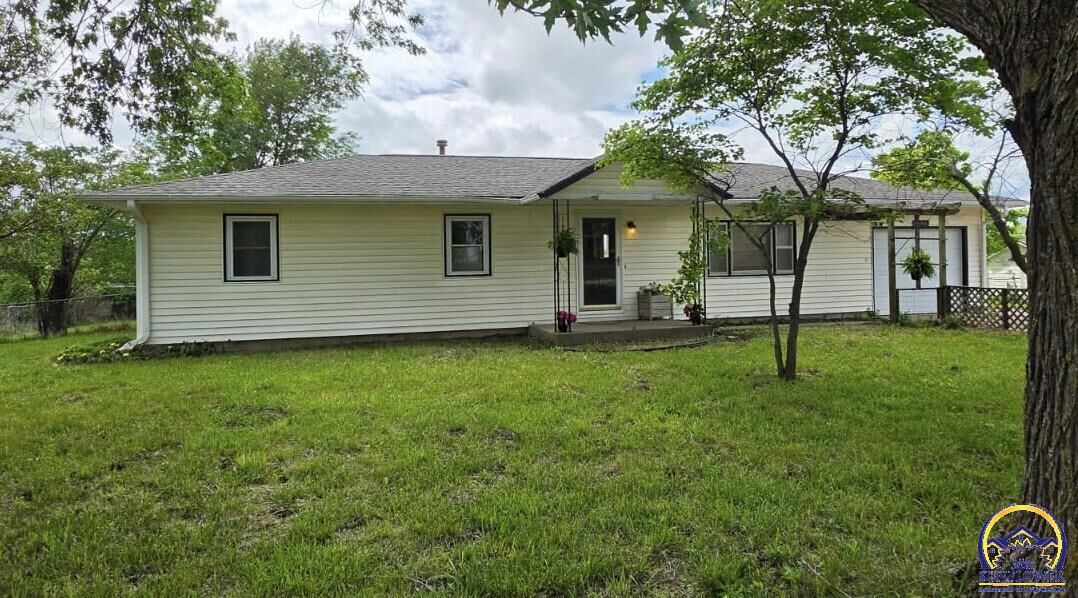 Property Photo:  16399 R Rd  KS 66509 