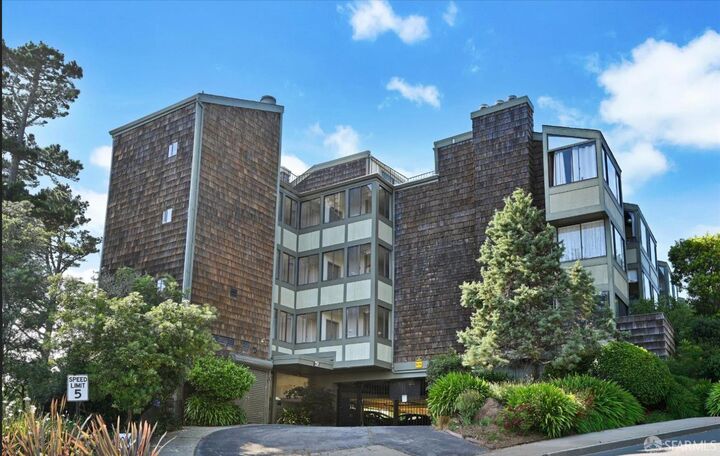 Property Photo:  60 Ora Way H311  CA 94131 