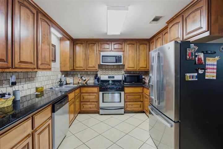 Property Photo:  4320 Ashland Street  LA 70605 
