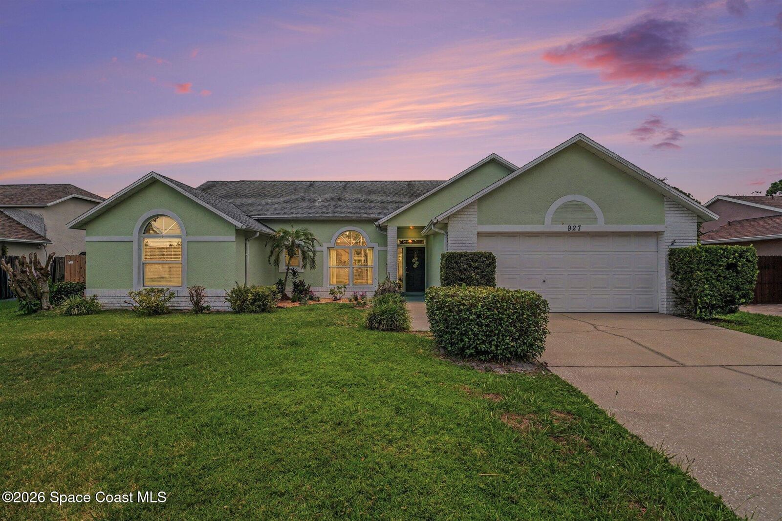 Property Photo:  927 Jamestown Drive  FL 32955 