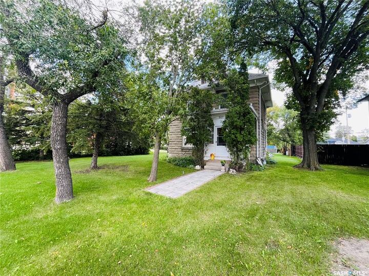 807 Gordon Street — photo 1