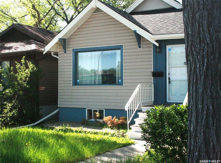 Property Photo:  3007 Dewdney Avenue  SK S4T 0Y3 