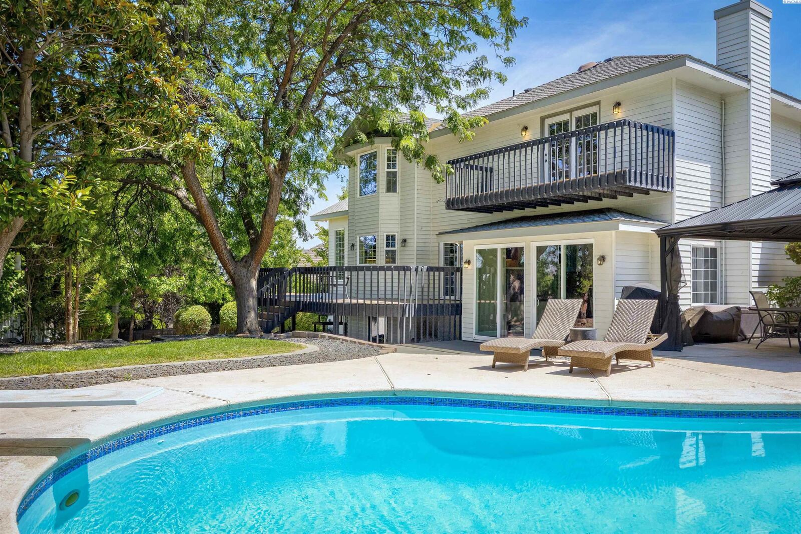 Property Photo:  4210 S Neel Court  WA 99337 