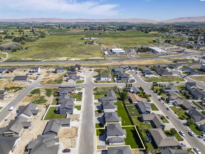 Property Photo: 316 Victoria Street WA 98944