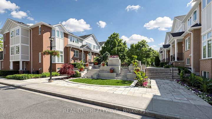 Property Photo:  83 Mondeo Drive 351  ON M1P 5B6 