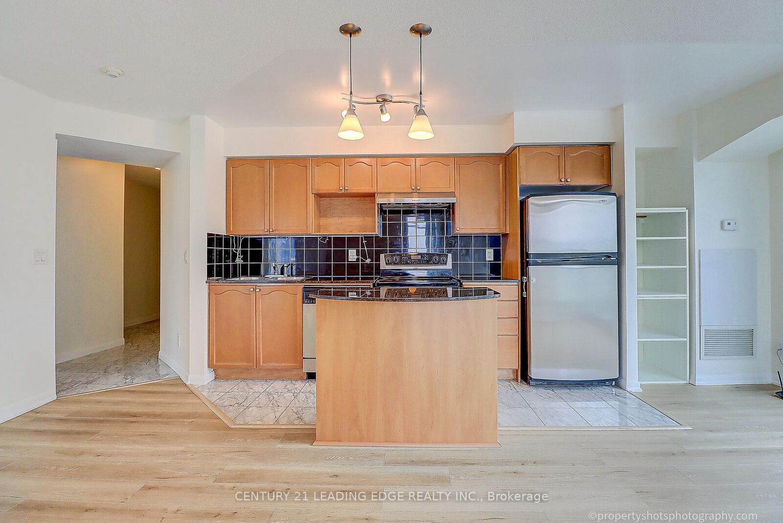 Property Photo: 18 Yonge Street 1305 ON M5E 1Z8