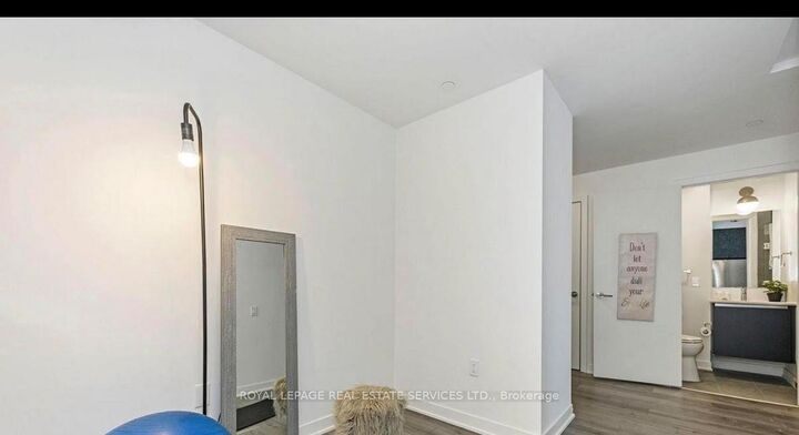 Property Photo: 395 Dundas Street 820 ON L6M 4M2
