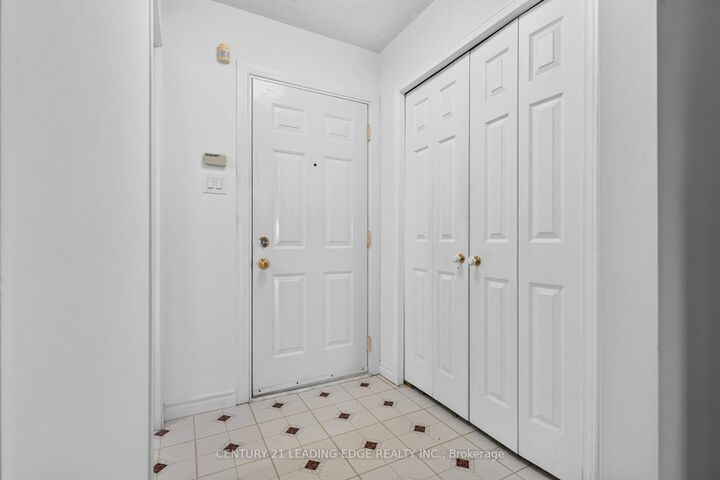 Property Photo:  58 Valdor Drive  ON M1V 1R4 