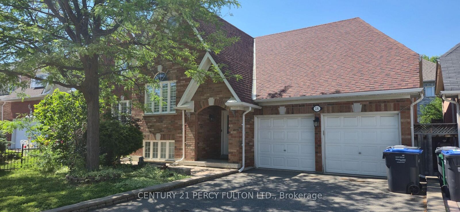 Property Photo: 26 Rushbrook Drive ON L6P 1E4