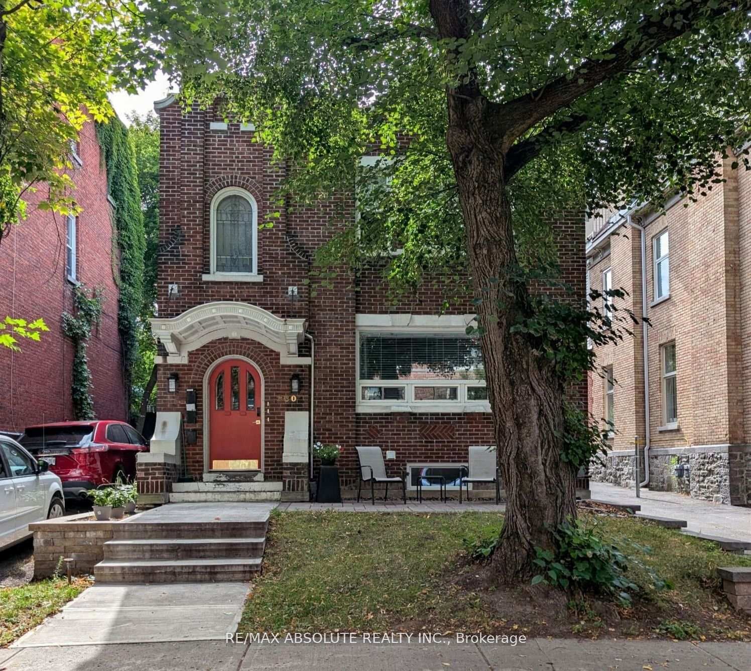 Property Photo: 280 Daly Avenue 1 ON K1N 6G5