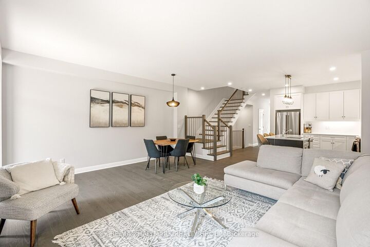 Property Photo:  870 Moses Tennisco Street  ON K1K 5A2 