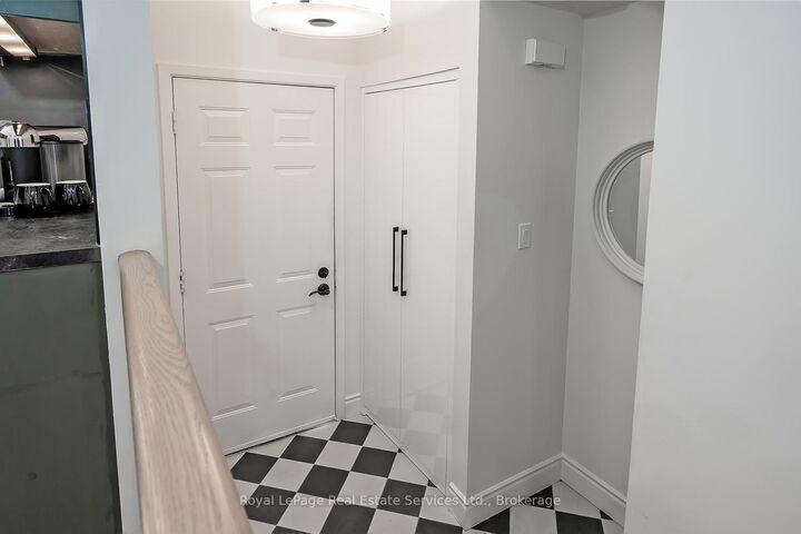 Property Photo:  65 Normandy Place  ON L6K 1R9 