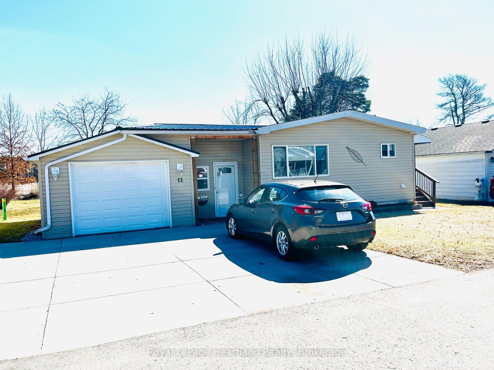 Property Photo:  12 Velma Street  ON N7G 3L3 