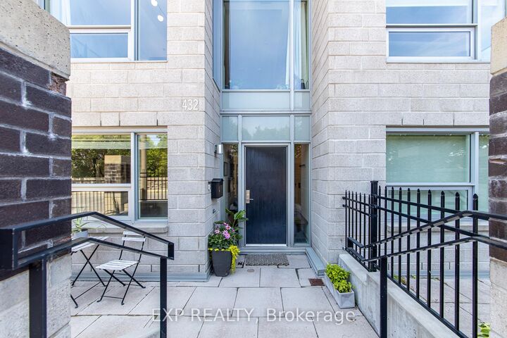 Property Photo: 432 Sparks Street ON K1R 0B3