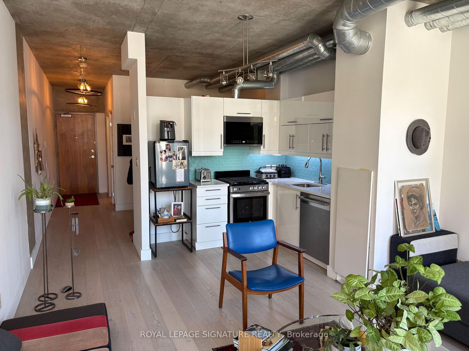 Property Photo:  169 John Street 403  ON M5T 1X3 