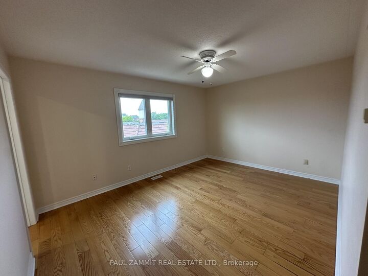 Property Photo:  103 Scoville Square  ON M1V 5M1 