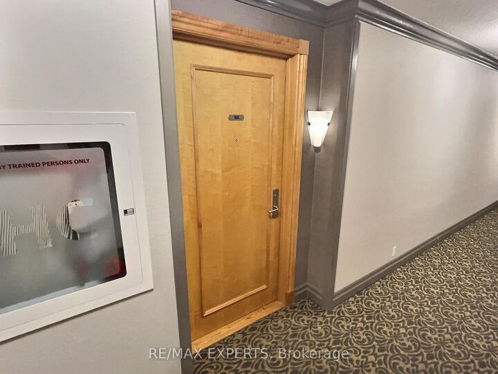Property Photo: 80 Harrison Garden Boulevard 1625 ON M2N 7E3
