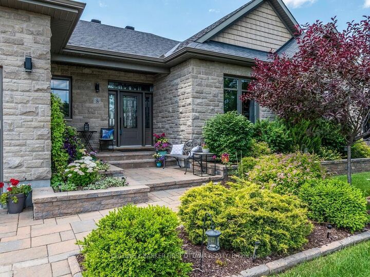 Property Photo:  76 Bald Eagle Crescent  ON K0A 2Z0 
