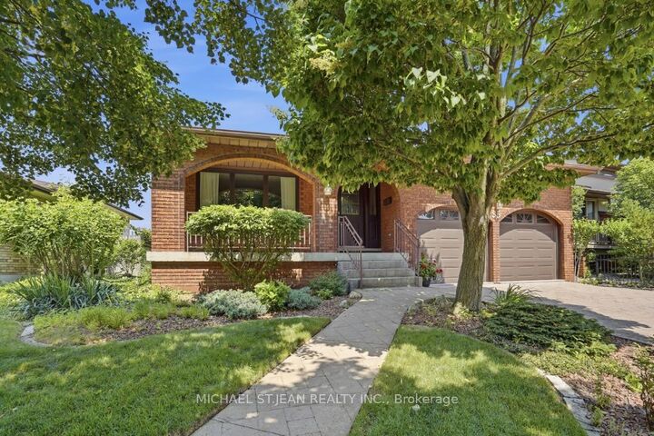 Property Photo:  35 Audubon Street S  ON L8J 1J6 