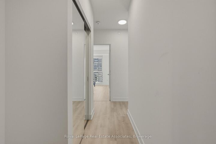 Property Photo:  25 Cordova Avenue 1804  ON M9A 0E5 