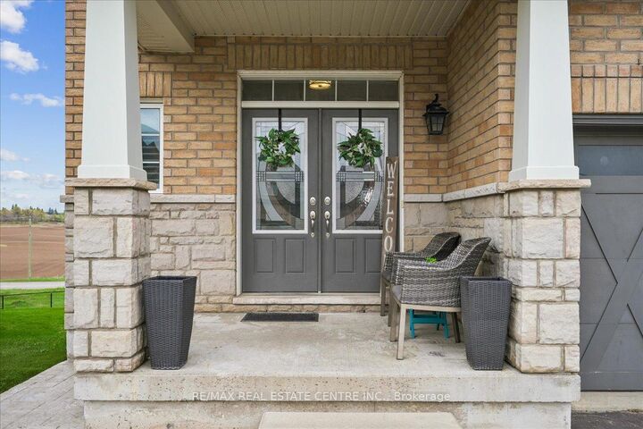 Property Photo:  33 Paula Court  ON L9W 5V1 