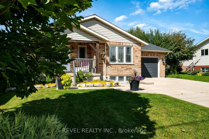 Property Photo: 771 Princess Street ON N0G 2L3