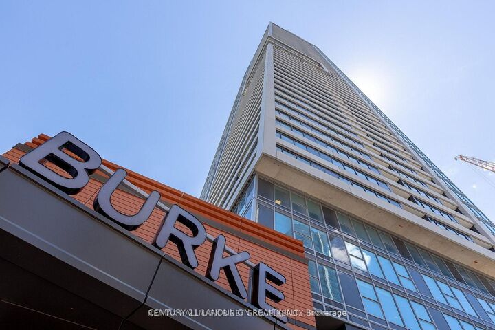 Property Photo: 609 Sherbourne Street E 2908 ON M4X 0A4
