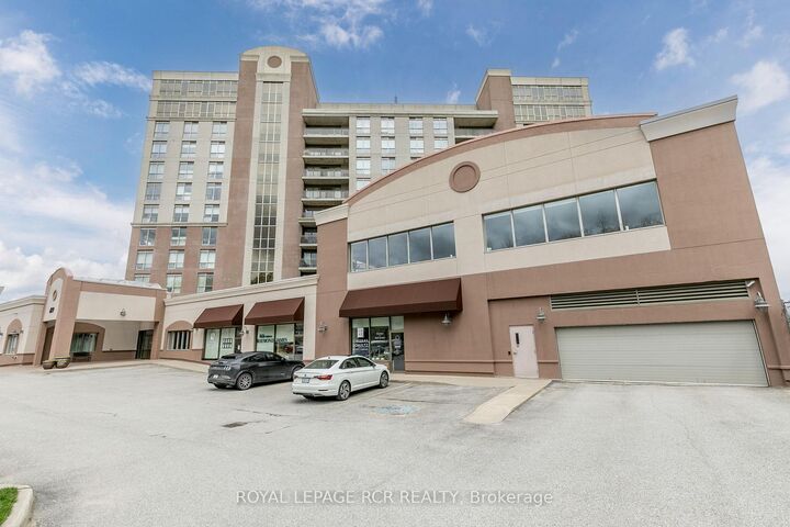 Property Photo: 699 Aberdeen Boulevard 608 ON L4R 5P2