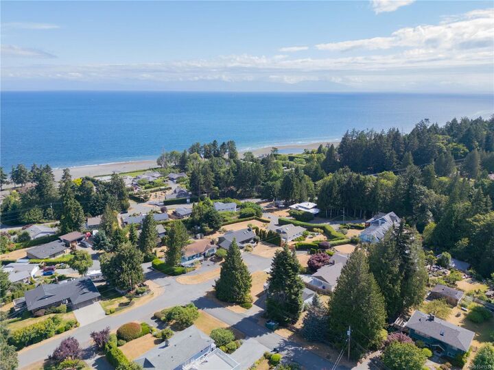 Property Photo:  7000 Caillet Rd  BC V0R 2H0 