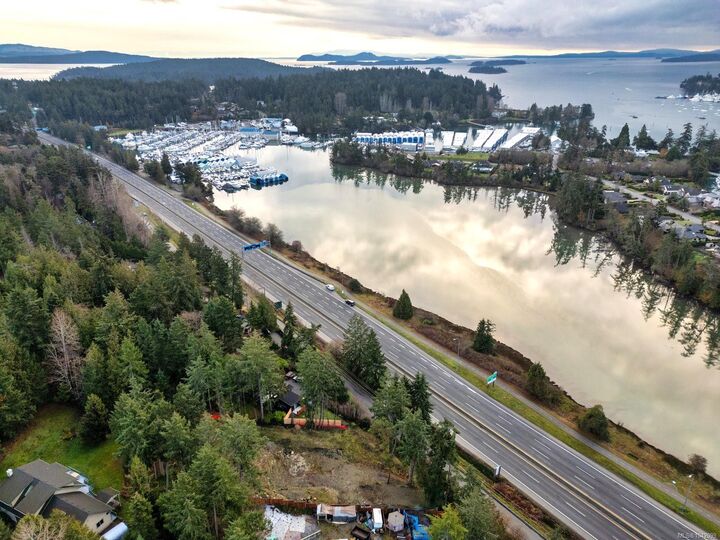 Property Photo:  1850 Swartz Bay Rd  BC V8L 5R2 