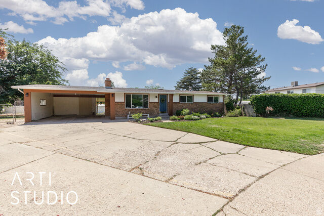 Property Photo:  5531 S 750 E  UT 84405 