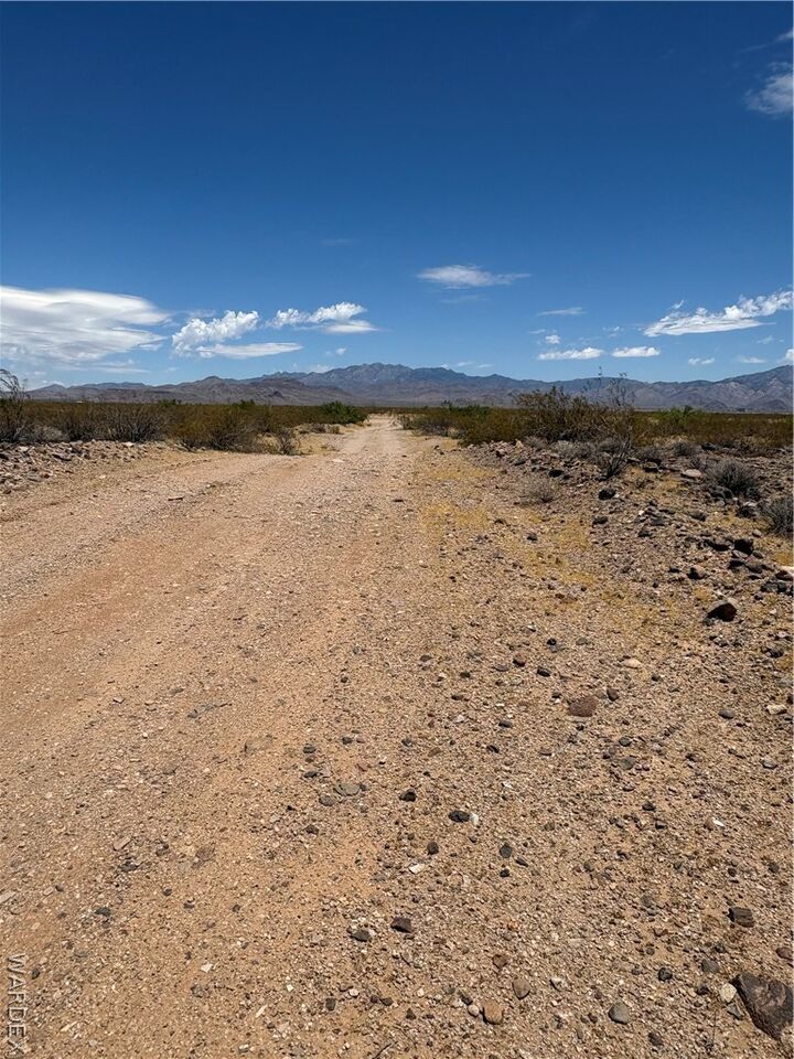 Property Photo: 215-14-210 Zentiff Drive 1785 AZ 86413