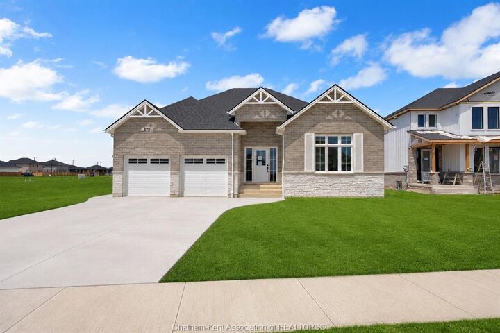 Property Photo: 203 Rosewood Crescent ON N7M 0V4