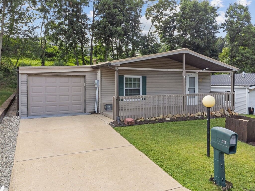 Property Photo: 516 Heritage Lane PA 15668