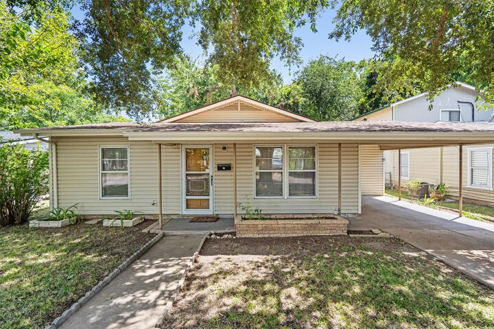 Property Photo:  3311 Bengston Street  TX 78702 