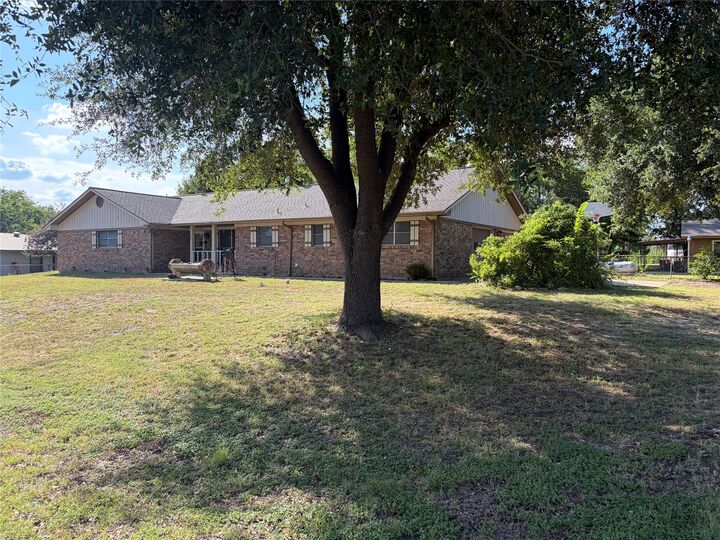 Property Photo: 531 Sierra Drive TX 76567
