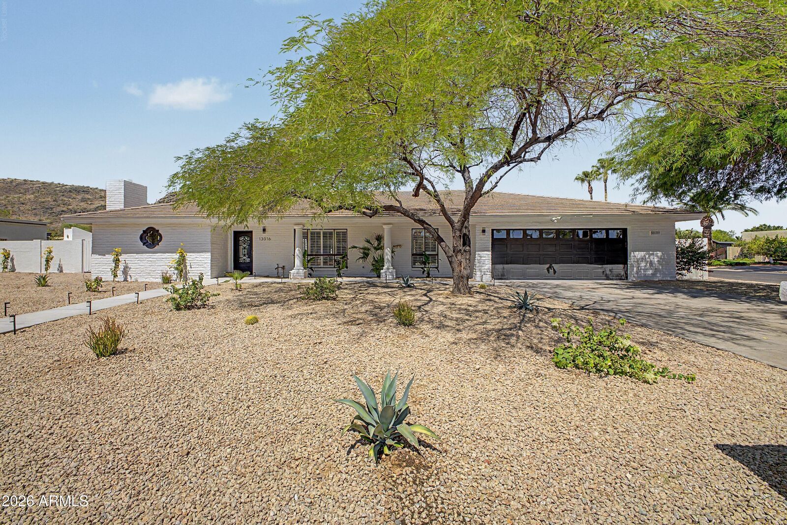 Property Photo: 13016 N 1st Place AZ 85022